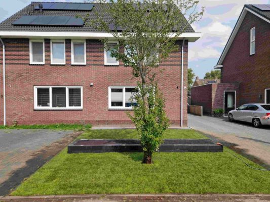 Voortuin aanleg in Giethoorn met nieuwe graszoden – Hoveniersbedrijf Peter Dolfsma